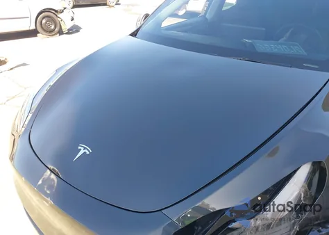 2024 Tesla Model Y Long Range Dual Motor All-Wheel Drive из США, поврежденный, VIN 7SAYGDEE2RF005762